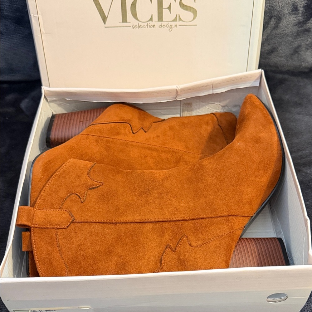 Vices Rust Suede Western Ankle Boots